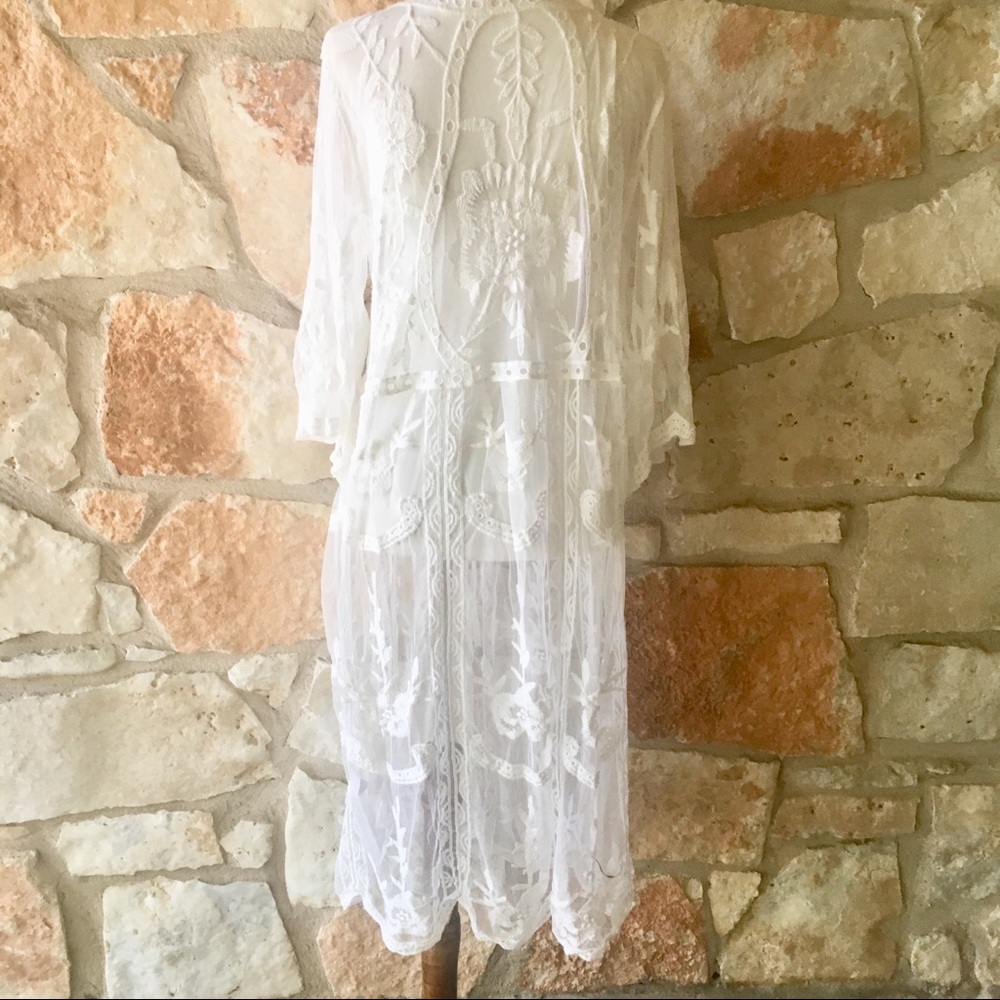 5⭐️Fave! Windermere Rose Lace Duster - Picture 6 of 7